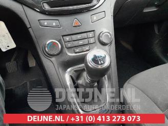 Chevrolet Orlando Orlando, -, 2010 / 2015 1.8 16V VVT picture 24