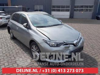 rozbiórka samochody osobowe Toyota Auris Touring Sports Auris Touring Sports (E18), Combi, 2013 / 2018 1.2 T 16V 2015/7