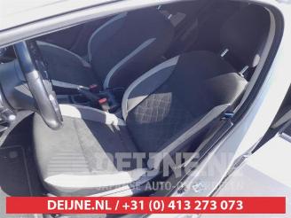 Nissan Micra Micra (K14), Hatchback, 2016 / 2024 0.9 IG-T 12V picture 16