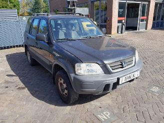 krockskadad bil auto Honda Cr-v  1998/6