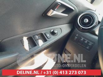 Mazda 2 2 (DJ/DL), Hatchback, 2014 1.5 SkyActiv-G 90 picture 15