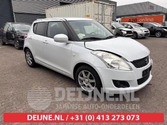 Coche siniestrado Suzuki Swift Swift (ZA/ZC/ZD), Hatchback, 2010 / 2017 1.2 16V 2011/7
