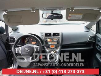 Toyota Verso S Verso S, MPV, 2010 / 2016 1.33 16V Dual VVT-I picture 20