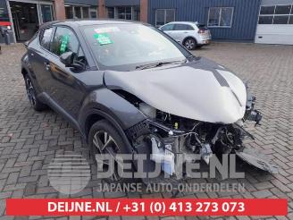 Vrakbiler auto Toyota C-HR C-HR (X1,X5), SUV, 2016 1.8 16V Hybrid 2023