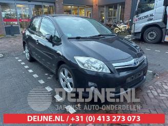 Coche siniestrado Toyota Auris Auris (E15), Hatchback, 2006 / 2012 1.8 16V HSD Full Hybrid 2010/8