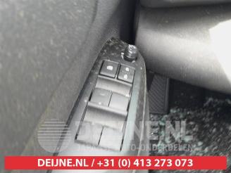 Toyota Yaris Cross Yaris Cross (PB1/PJ1), SUV, 2020 1.5 12V Hybrid picture 19