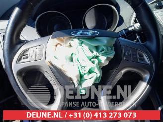 Hyundai Ix35 iX35 (LM), SUV, 2009 / 2015 2.0 16V picture 17
