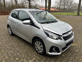  Peugeot 108 1.0 active apple carplay 2019/4