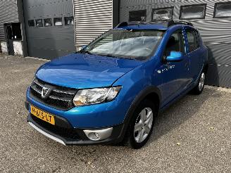 Schadeauto Dacia Sandero Stepway 0.9 Tce 2016/10