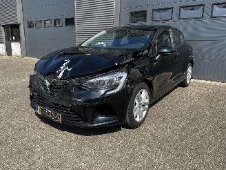 Voiture accidenté Renault Clio 1.0 TCe CLIMA / CRUISE / NAVI 2022/2