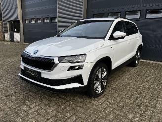 skadebil auto Skoda Karoq 1.5 TSI AUTOMAAT / NAVI / DIG COCKPIT / AFK TREKHAAK 2022/9