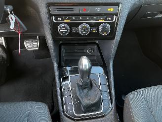 Volkswagen Golf Sportsvan 1.0 TSI AUTOMAAT / NAVI / CRUISE / CLIMA / CAMERA picture 12