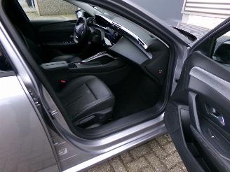 Peugeot 308 SW 1.6 PLUG-IN HYBRID / NAVI / CAMERA / CRUISE picture 12