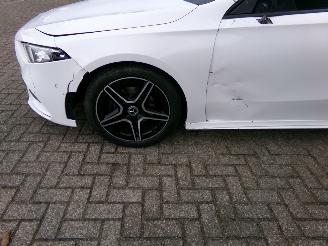 Mercedes A-klasse 200D AMG-PAKKET / PANODAK / CAMERA / NAVI / AUTOMAAT picture 4