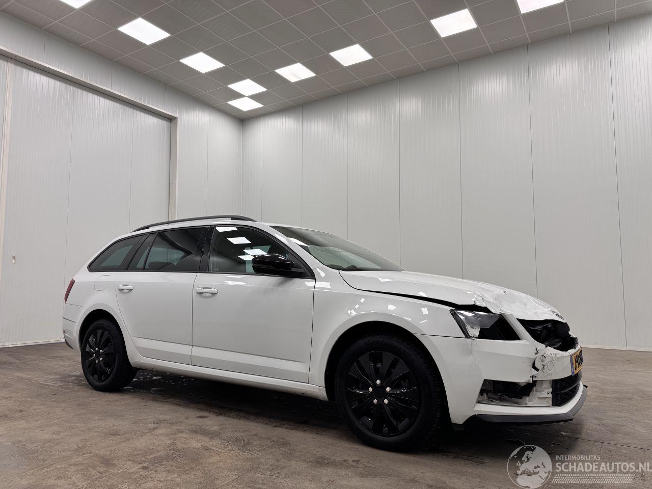 Skoda Octavia 1.5 TSI DSG Sport Business Navi Clima