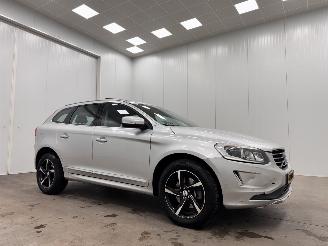 Schadeauto Volvo Xc-60 2.0 D4 Autom. Panoramadak Navi Clima 2014/10