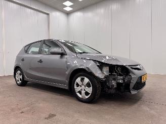 krockskadad bil auto Hyundai I-30 1.4 i-Motion Business Airco 2012/4