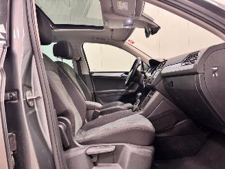 Volkswagen Tiguan 1.4 TSI Pano. Navi Clima picture 12
