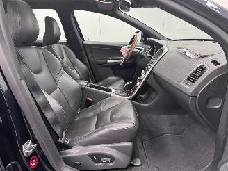 Volvo Xc-60 2.0 T5 Autom. AWD Pano. Navi Clima picture 12