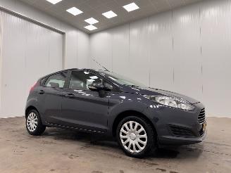 Unfallwagen Ford Fiesta 1.0 Style 5-drs Navi Airco 2015/2