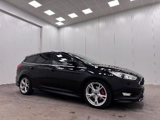 Damaged car Ford Focus Wagon 1.5 Titanium Edition Navi Clima 2015/1