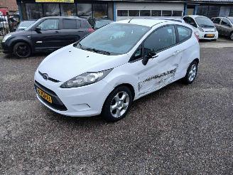 Ford Fiesta Fiesta 6 (JA8) Hatchback 1.25 16V (STJA(Euro 5)) [44kW] picture 2