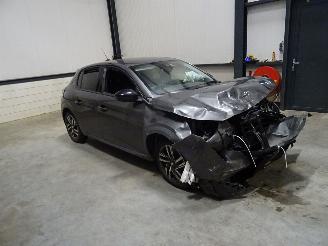 Peugeot 208 1.2 THP picture 4