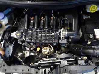 Peugeot 208 1.2 VTI picture 5