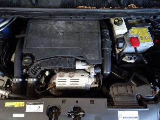 Peugeot 308 SW 1.2 THP picture 5