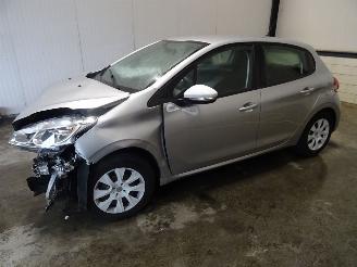  Peugeot 208 1.0 2016/7