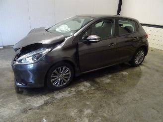 Sloopauto Peugeot 208 1.2 VTI 2018/9