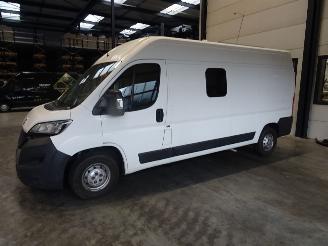 Peugeot Boxer 2.0HDI picture 2