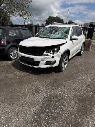 Vrakbiler auto Volkswagen Tiguan 2.0 TDI 4 Motion 2012/1