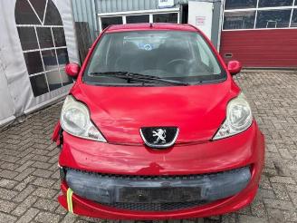 Peugeot 107 107, Hatchback, 2005 / 2014 1.0 12V picture 2