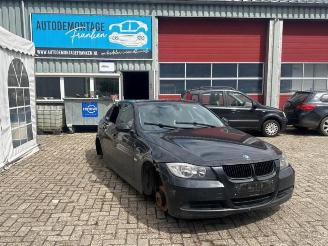 Sloopauto BMW 3-serie 3 serie (E90), Sedan, 2005 / 2011 318i 16V 2006/10
