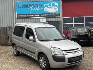 Salvage car Citroën Berlingo Berlingo Cinqspace, Multispace, MPV, 1996 / 2011 1.6 16V 2004/12