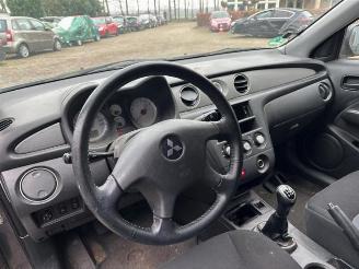 Mitsubishi Outlander Outlander (CU), SUV, 2001 / 2007 2.0 16V 4x2 picture 4