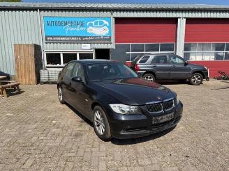 Salvage car BMW 3-serie 3 serie (E90), Sedan, 2005 / 2011 318i 16V 2008/1