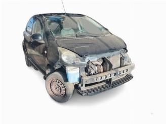 Salvage car Toyota Aygo Aygo (B10), Hatchback, 2005 / 2014 1.0 12V VVT-i 2010/3