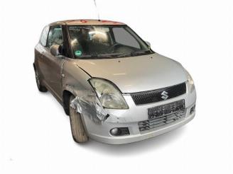 Salvage car Suzuki Swift Swift (ZA/ZC/ZD1/2/3/9), Hatchback, 2005 / 2015 1.5 VVT 16V 2008/9