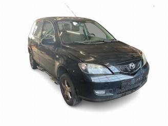 Coche siniestrado Mazda 2 2 (NB/NC/ND/NE), Hatchback, 2003 / 2007 1.6 16V 2006/5