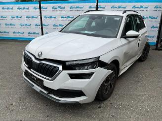 krockskadad bil auto Skoda Kamiq 1.0 TSi Ambition 2023/12
