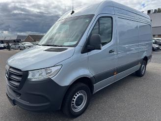skadebil auto Mercedes Sprinter 315 CDI L2H2 PRO | Geveerde stoel | MBUX | 3.5t AHK voorb.| Cruise | Hout betimmering 2024/11