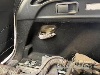 Peugeot 308 308 SW (L4/L9/LC/LJ/LR), Combi 5-drs, 2014 / 2021 1.6 BlueHDi 120 picture 22