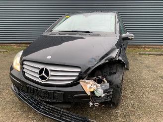 Damaged car Mercedes B-klasse  2005/12