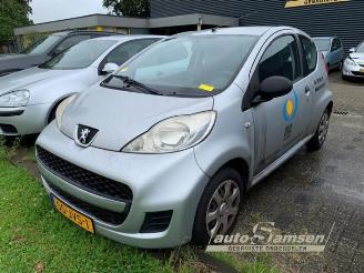 Peugeot 107 107, Hatchback, 2005 / 2014 1.0 12V picture 3