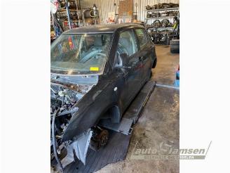 Coche siniestrado Suzuki Swift Swift (ZA/ZC/ZD1/2/3/9), Hatchback, 2005 / 2011 1.3 VVT 16V 2007/5