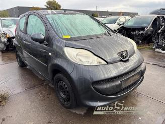 Salvage car Peugeot 107 107, Hatchback, 2005 / 2014 1.0 12V 2008/5