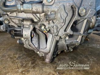 Toyota Yaris Yaris III (P13), Hatchback, 2010 / 2020 1.5 16V Hybrid picture 19