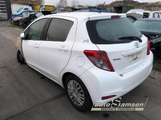 Toyota Yaris Yaris III (P13), Hatchback, 2010 / 2020 1.0 12V VVT-i picture 16